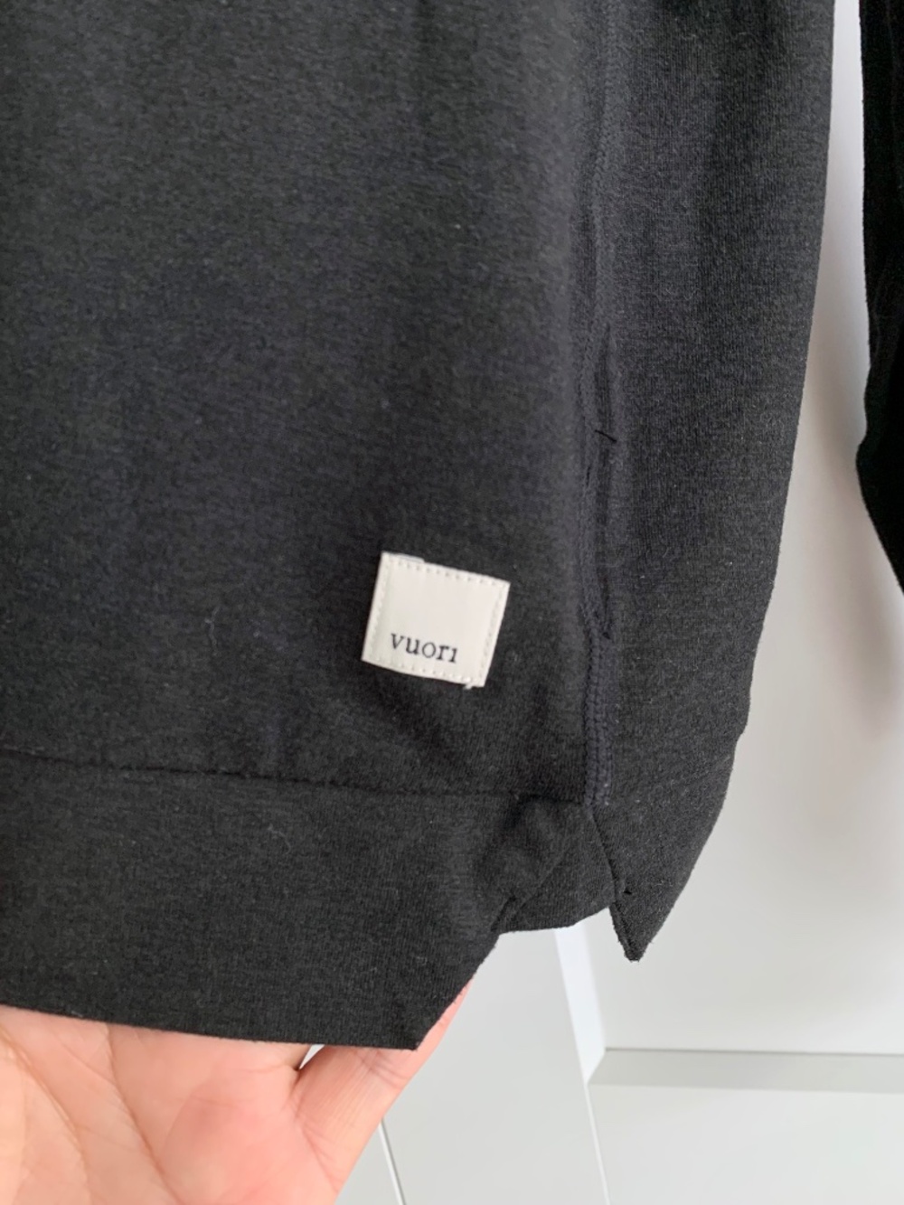 Vuori Halo Essential Hoodie Pullover Women's size L Black Heather - Picture 5 of 6